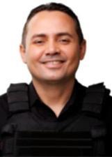 CHARLES DE HOLANDA PESSOA