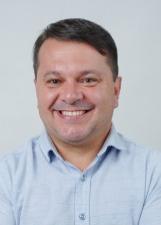 ADILSON KUHN